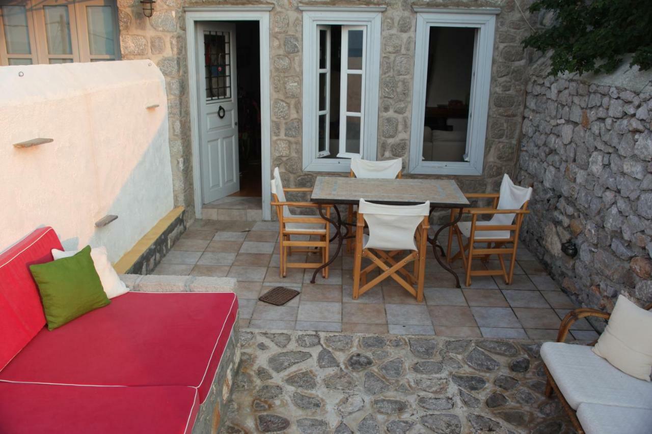 Alkioni Stone House Villa Hydra  Exteriör bild