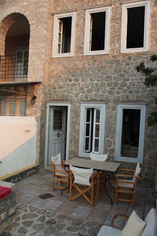 Alkioni Stone House Villa Hydra  Exteriör bild